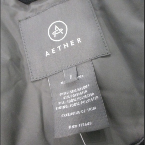 NWT Aether grey arctic trench - Picture 8 of 9